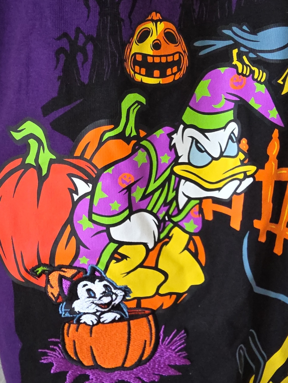 Disney Adult Halloween Cotton T-Shirt Mickey Donald Goofy Pluto Unisex Sz L NWT - Picture 11 of 16